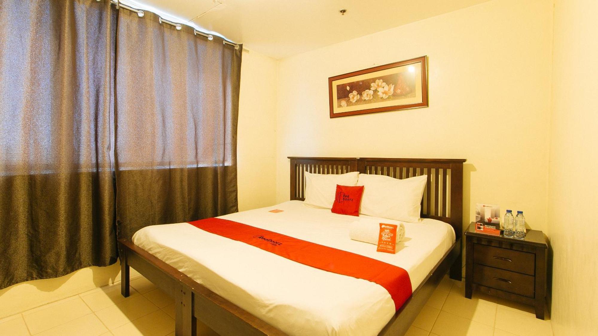 Reddoorz Plus @ E Rodriguez Corner Banawe 奎松市 外观 照片