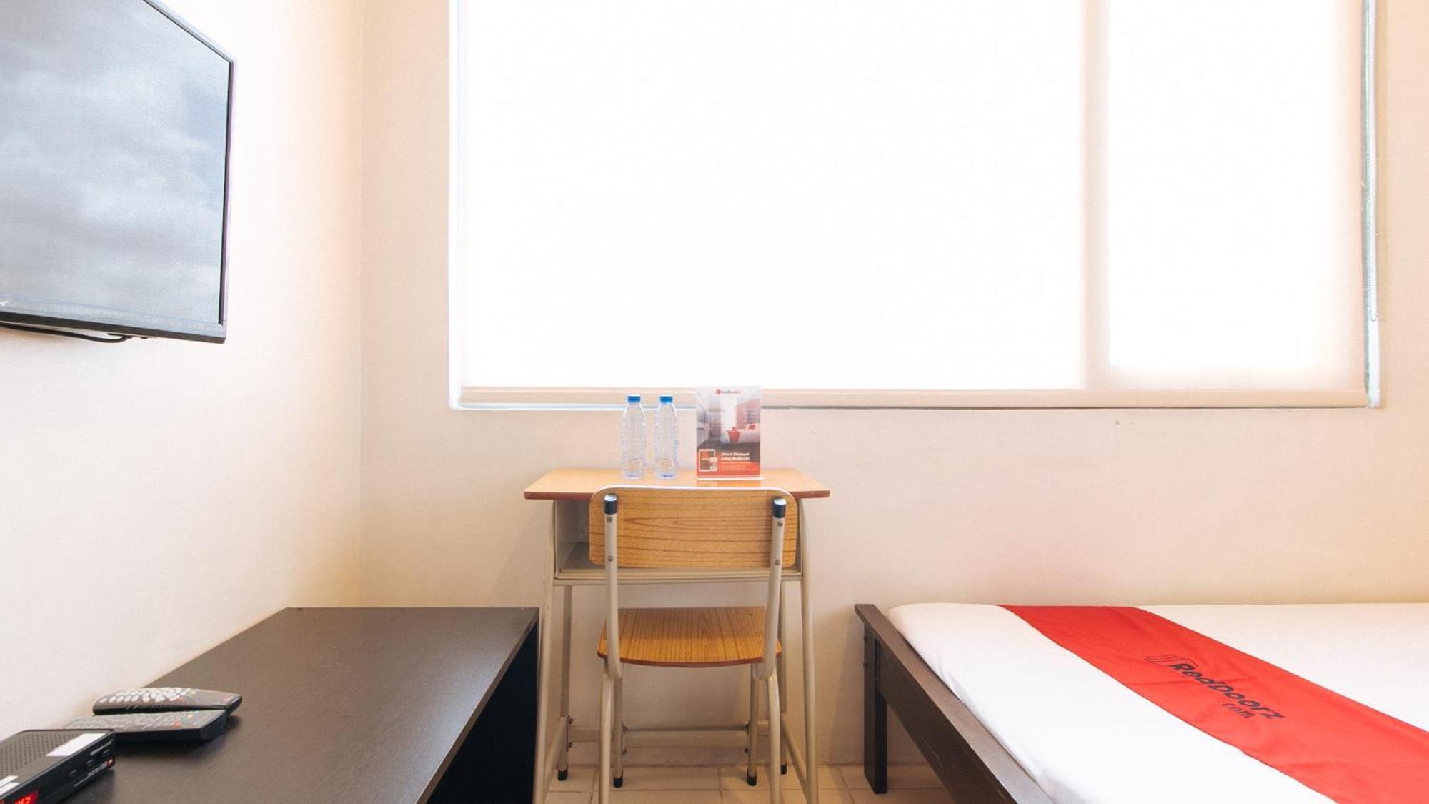 Reddoorz Plus @ E Rodriguez Corner Banawe 奎松市 外观 照片